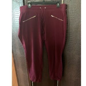 Sweatpants with zippers